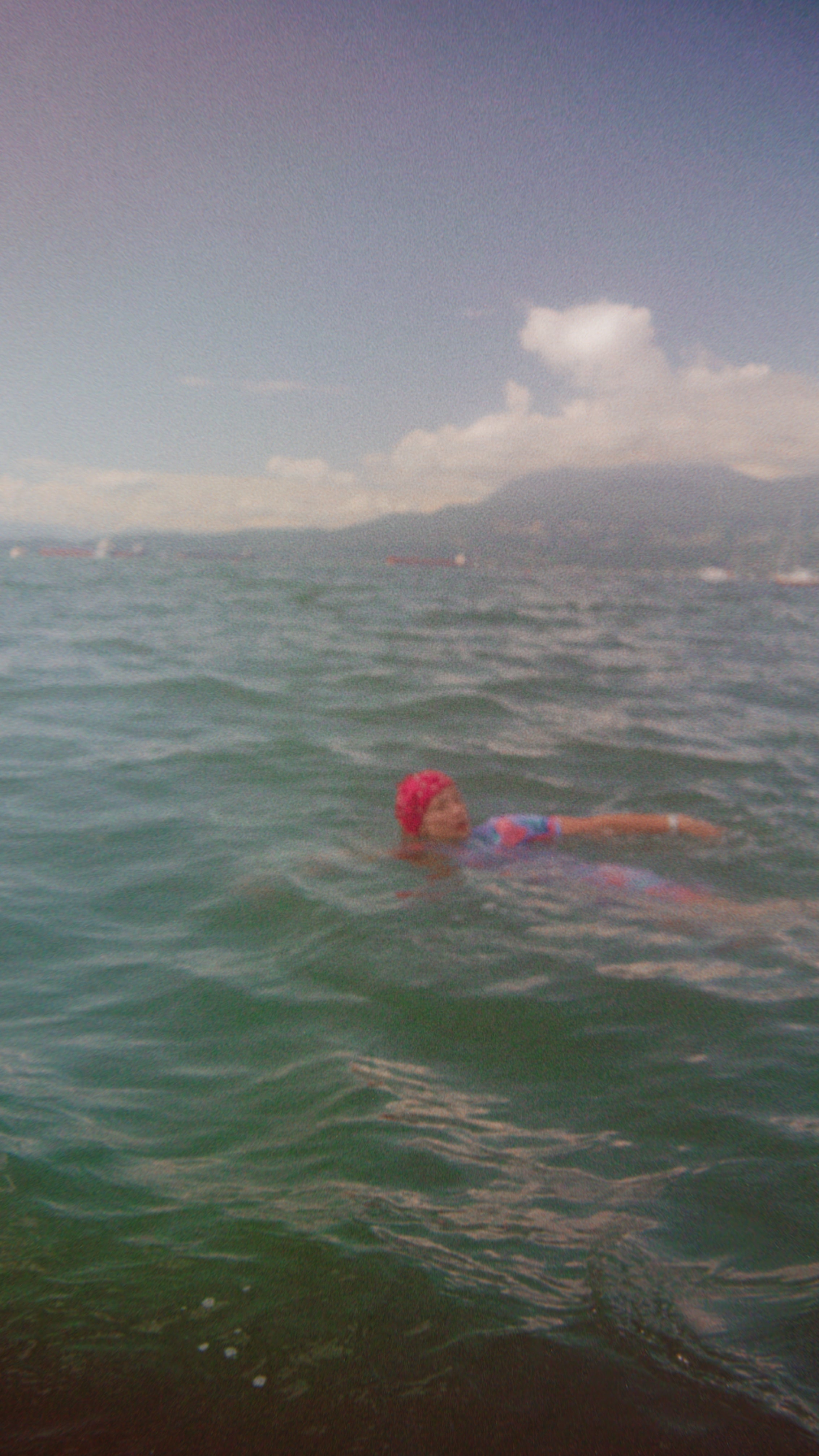 Sharla_Lavender_Palm_swimming_shoot.jpg