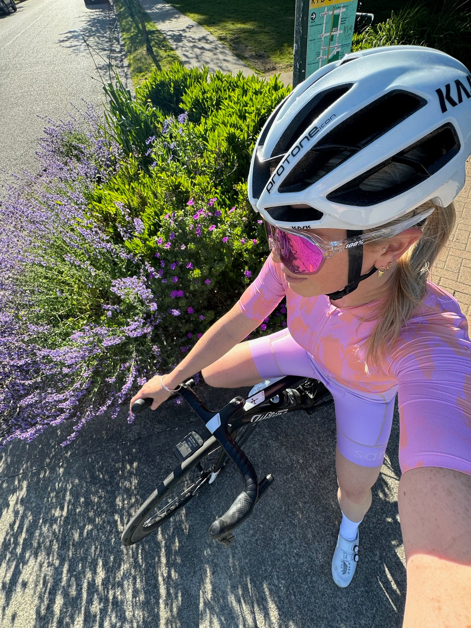 Victoria_Leader_Sorbet_Kit_Samsara_Cycling.jpg